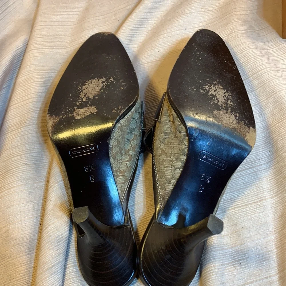Coach kitty heel